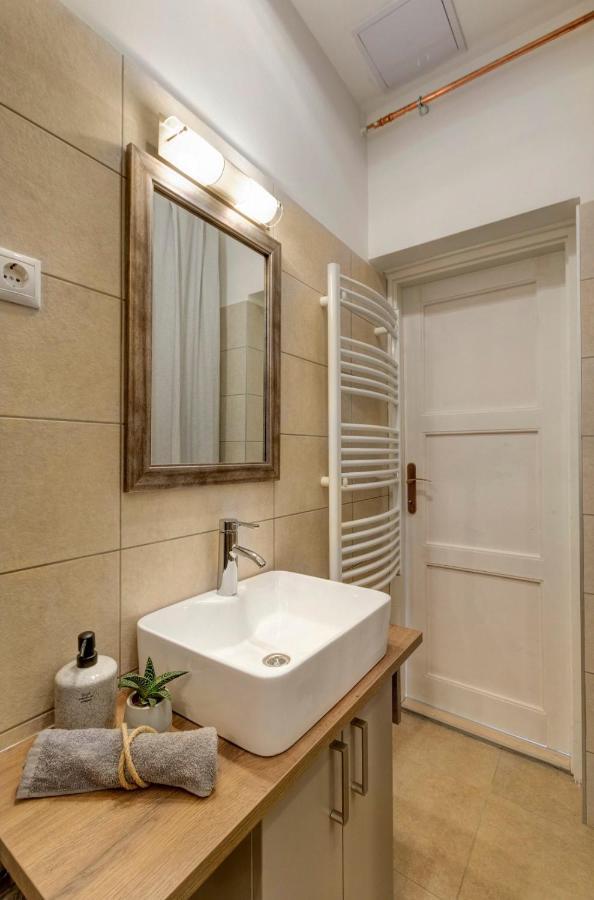 Appartamento Atosland Budapest Esterno foto